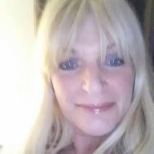 Meet your Posher, Laurie